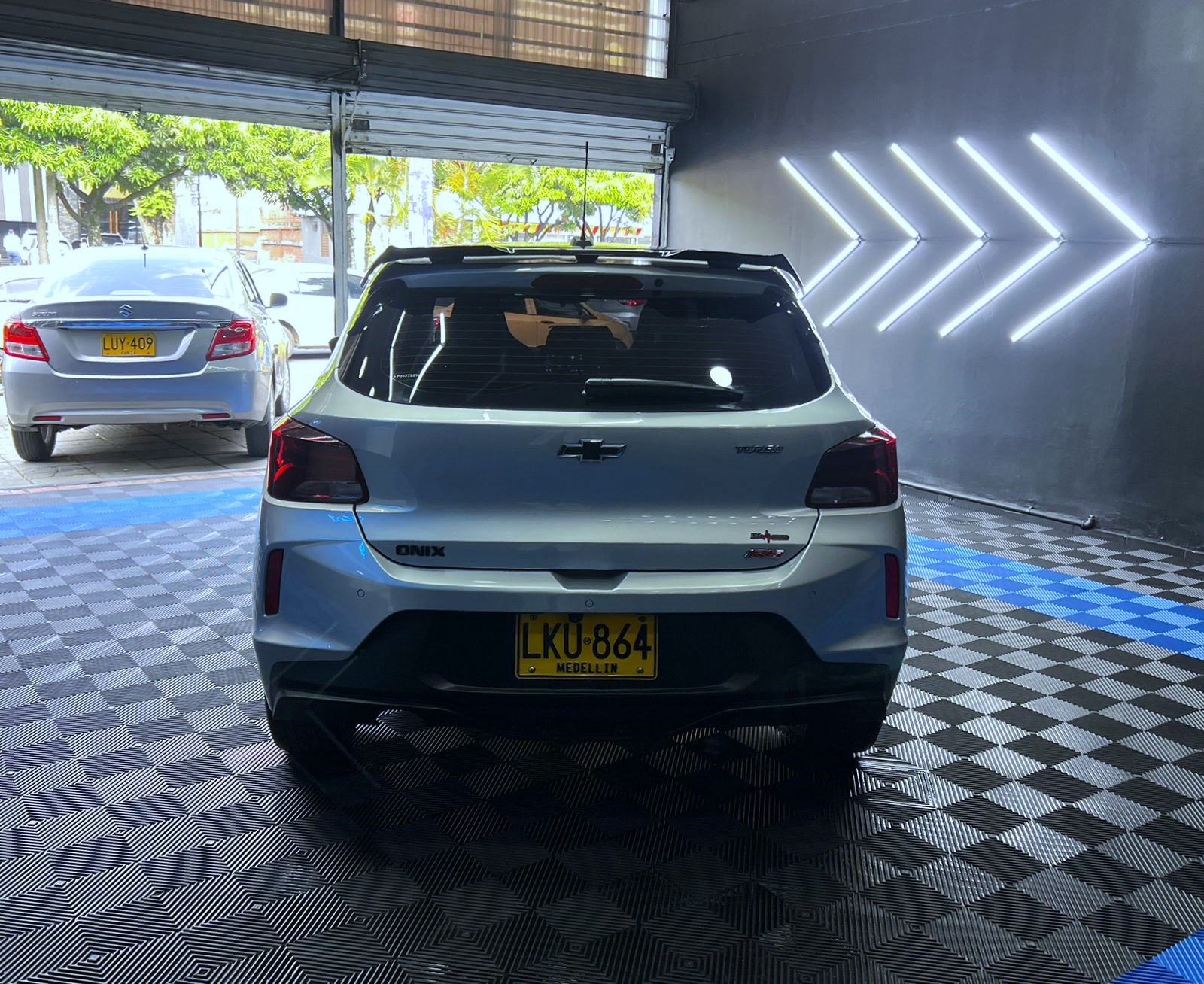 CHEVROLET ONIX [2] RS MT