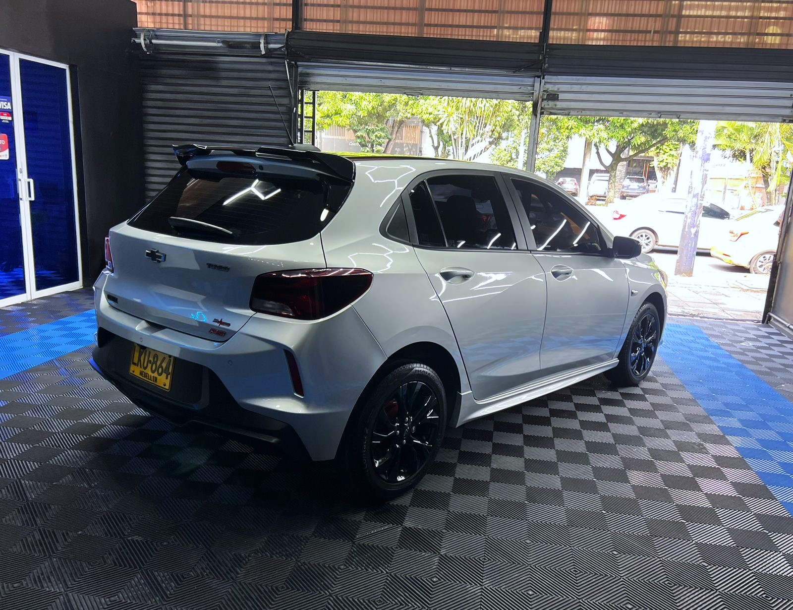 CHEVROLET ONIX [2] RS MT