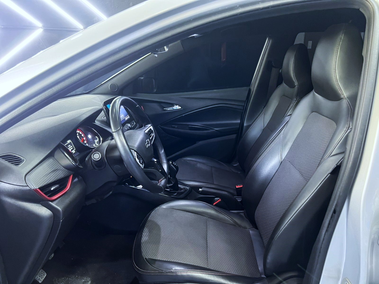 CHEVROLET ONIX [2] RS MT