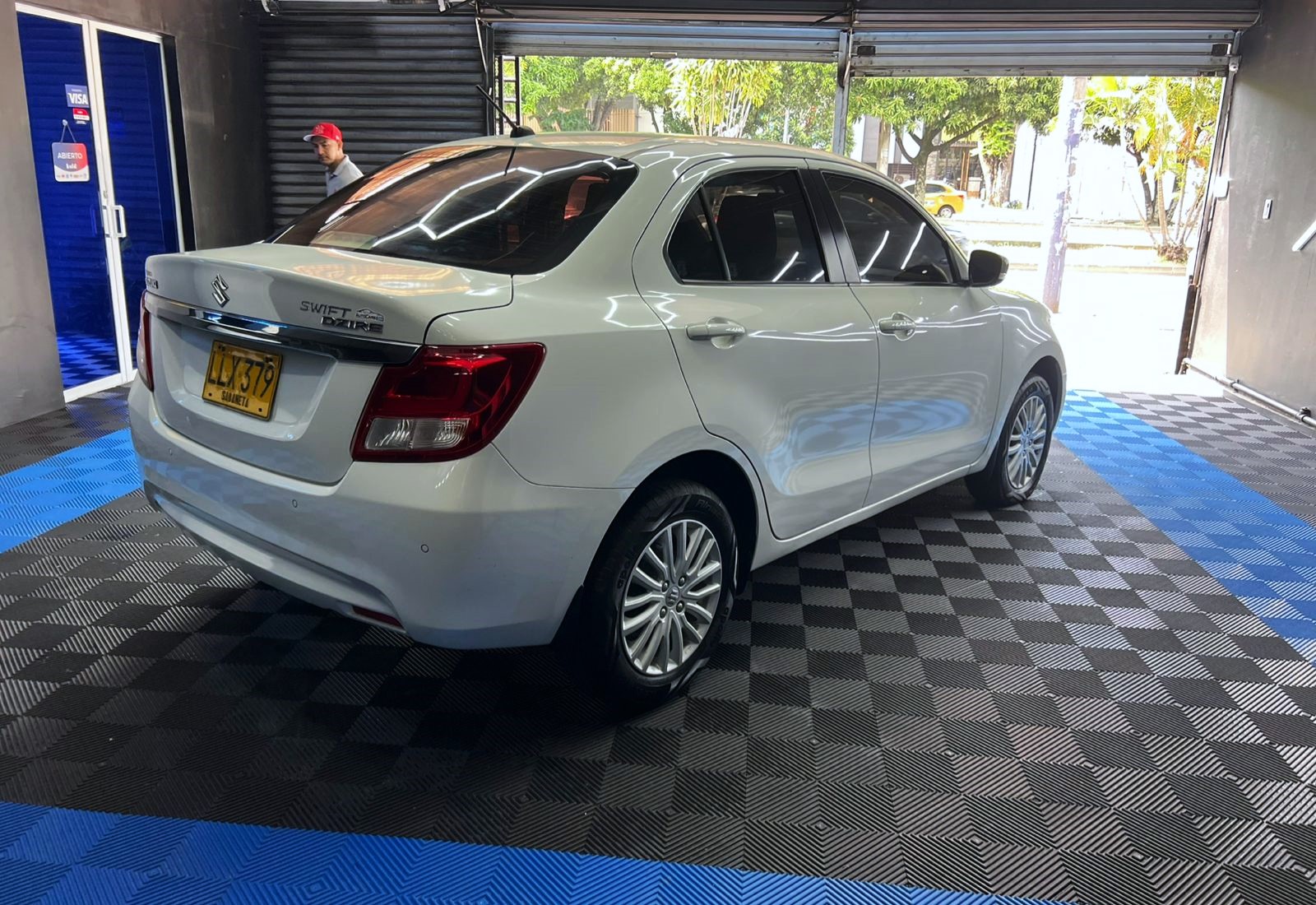 SUZUKI SWIFT DZIRE