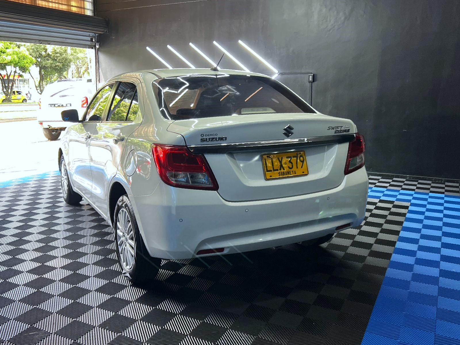 SUZUKI SWIFT DZIRE