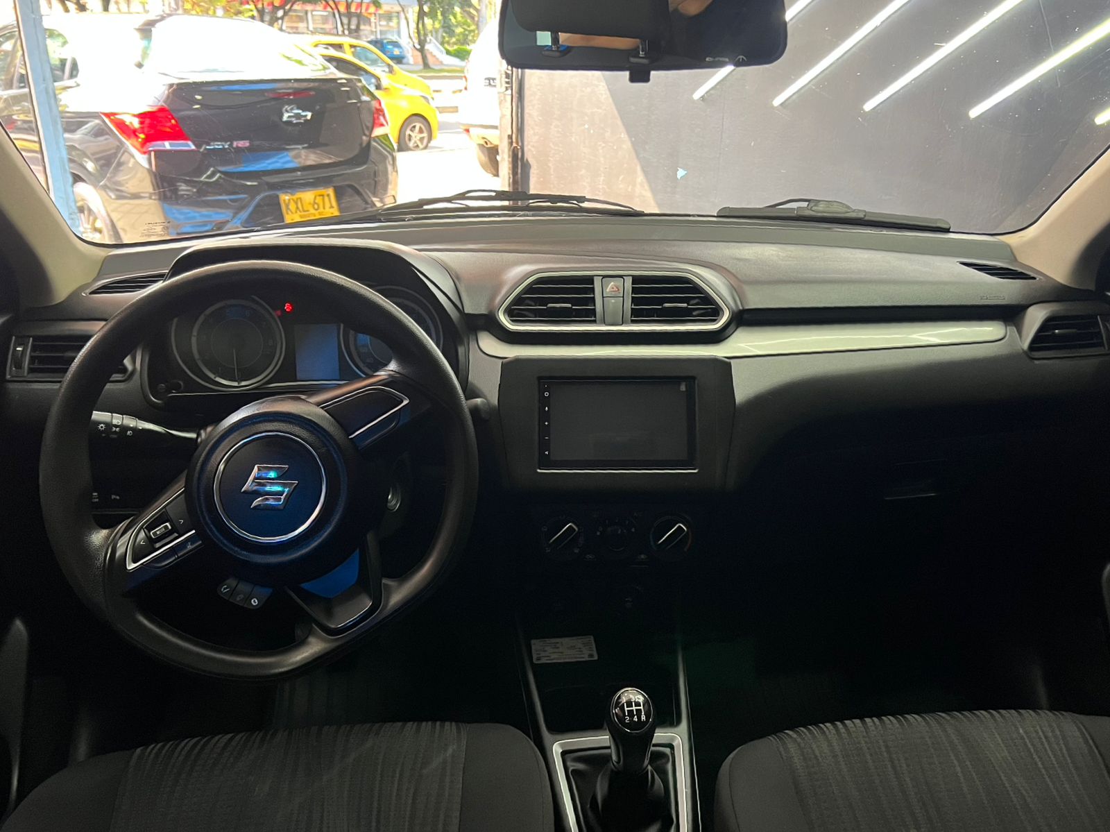 SUZUKI SWIFT DZIRE