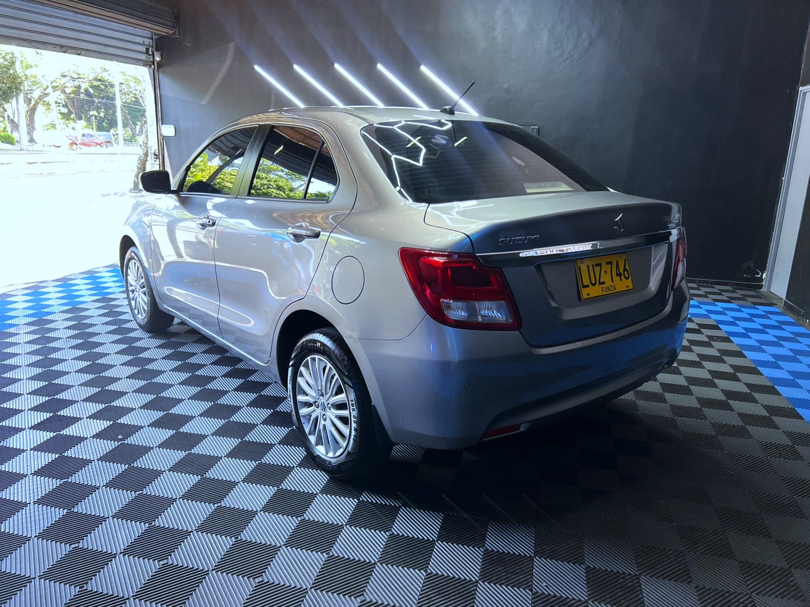 SUZUKI NEW SWIFT DZIRE MT GL