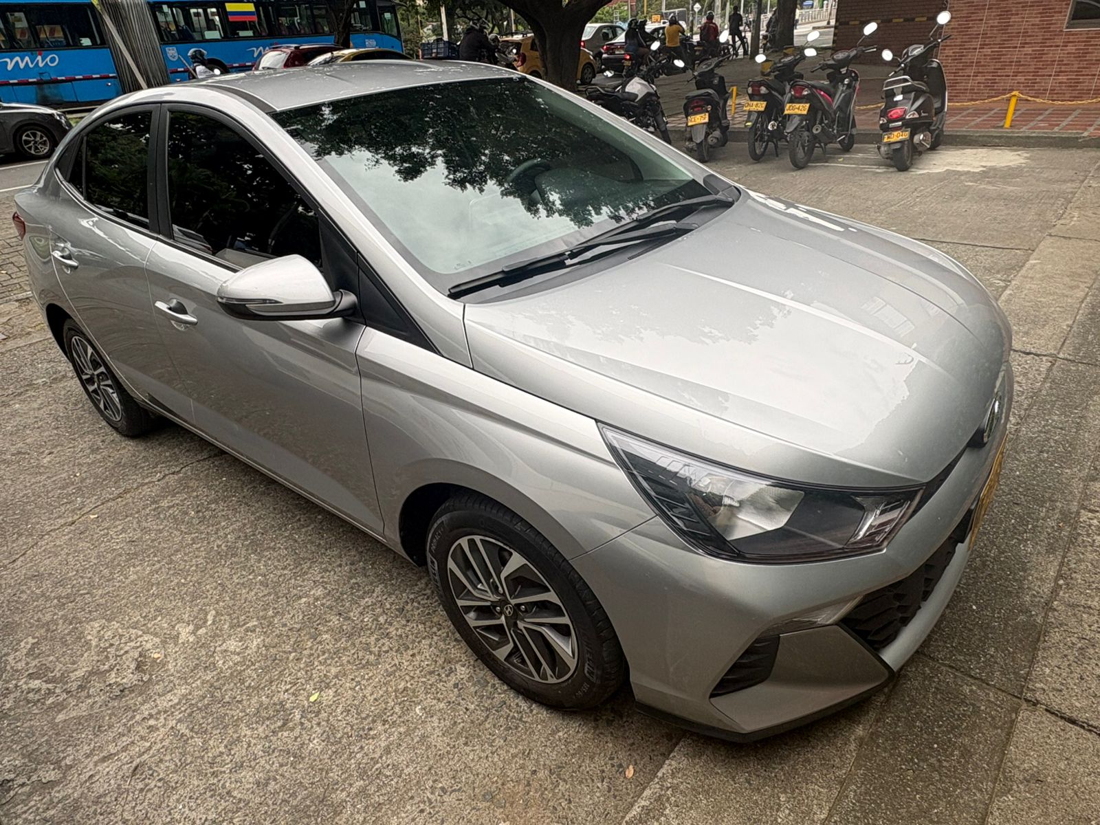 HYUNDAI HB20S