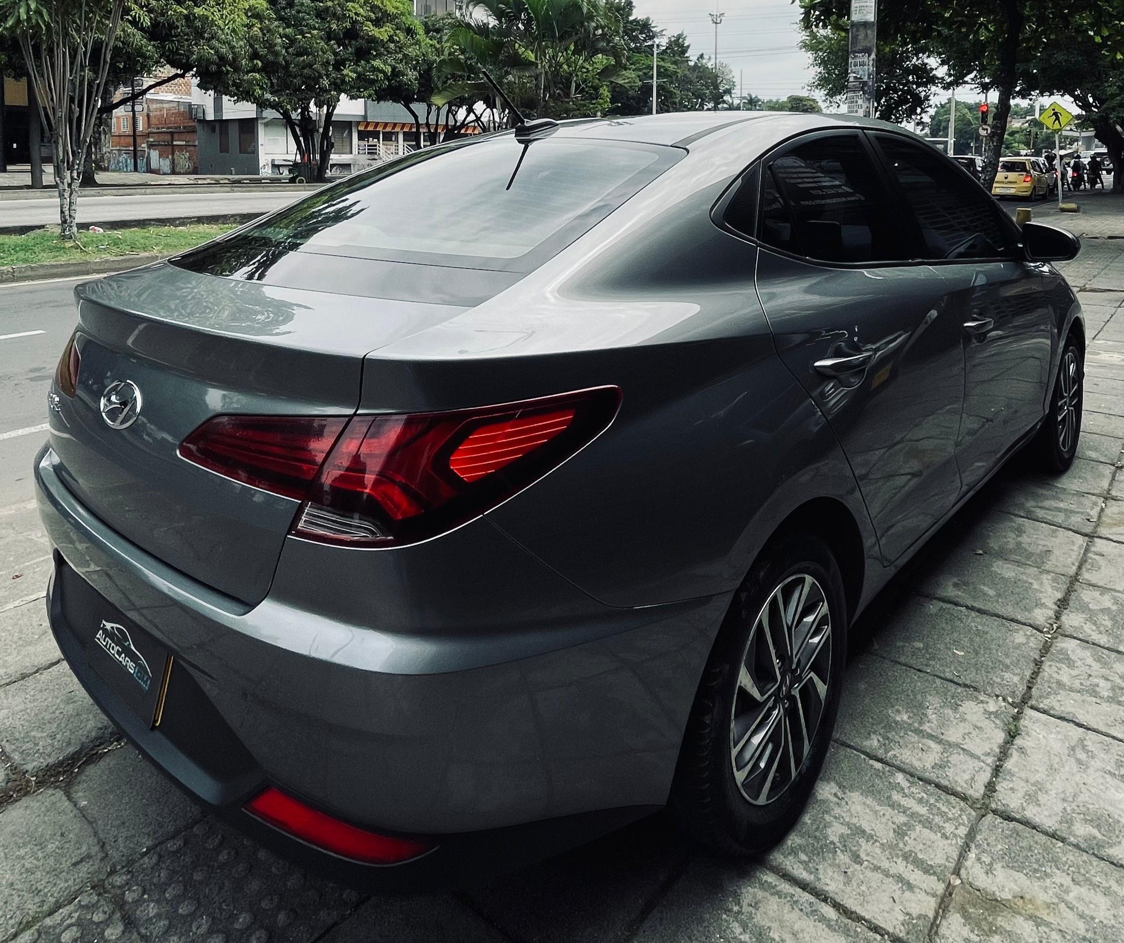 HYUNDAI HYUNDAI