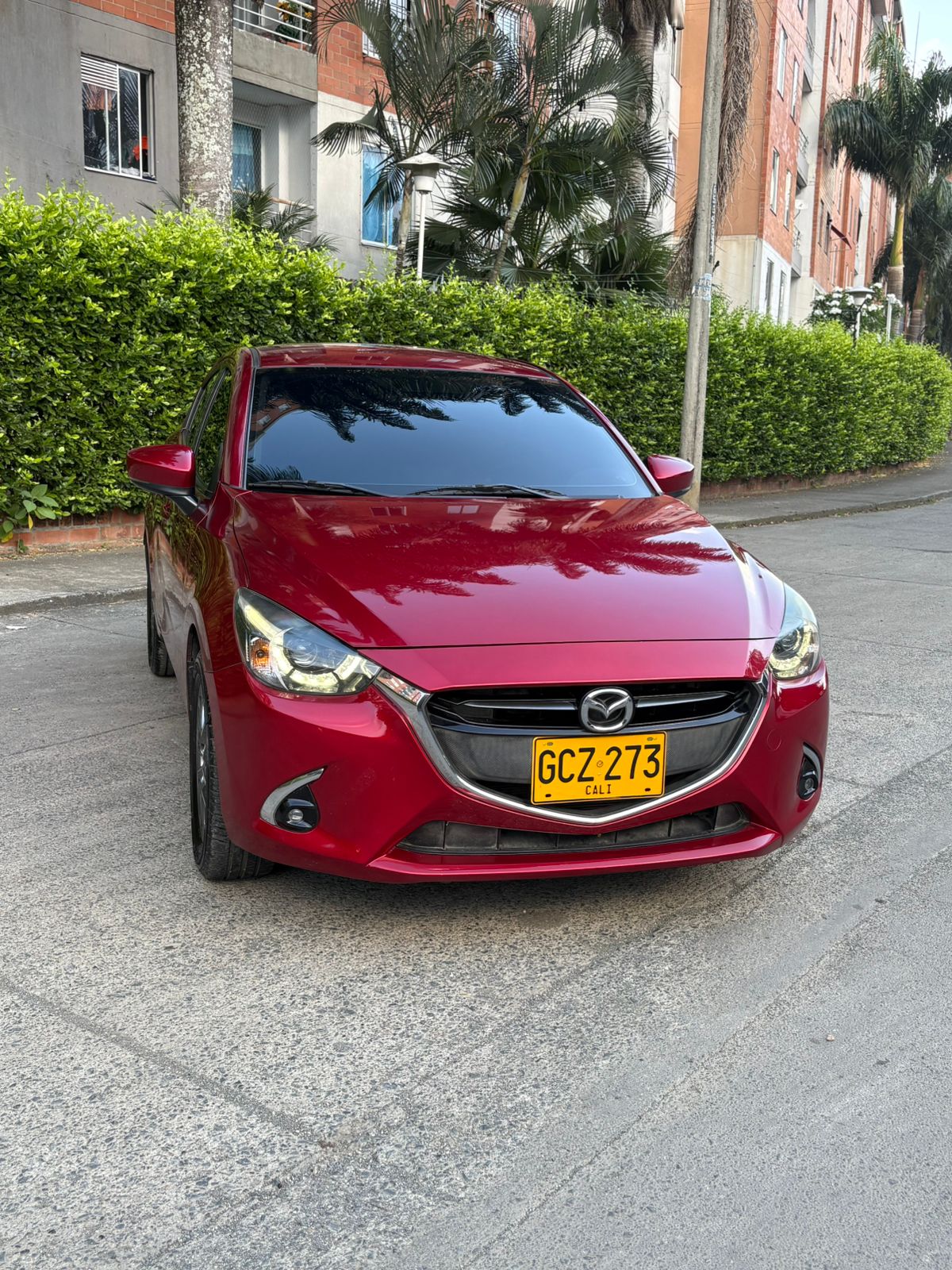 MAZDA 2 SEDAN