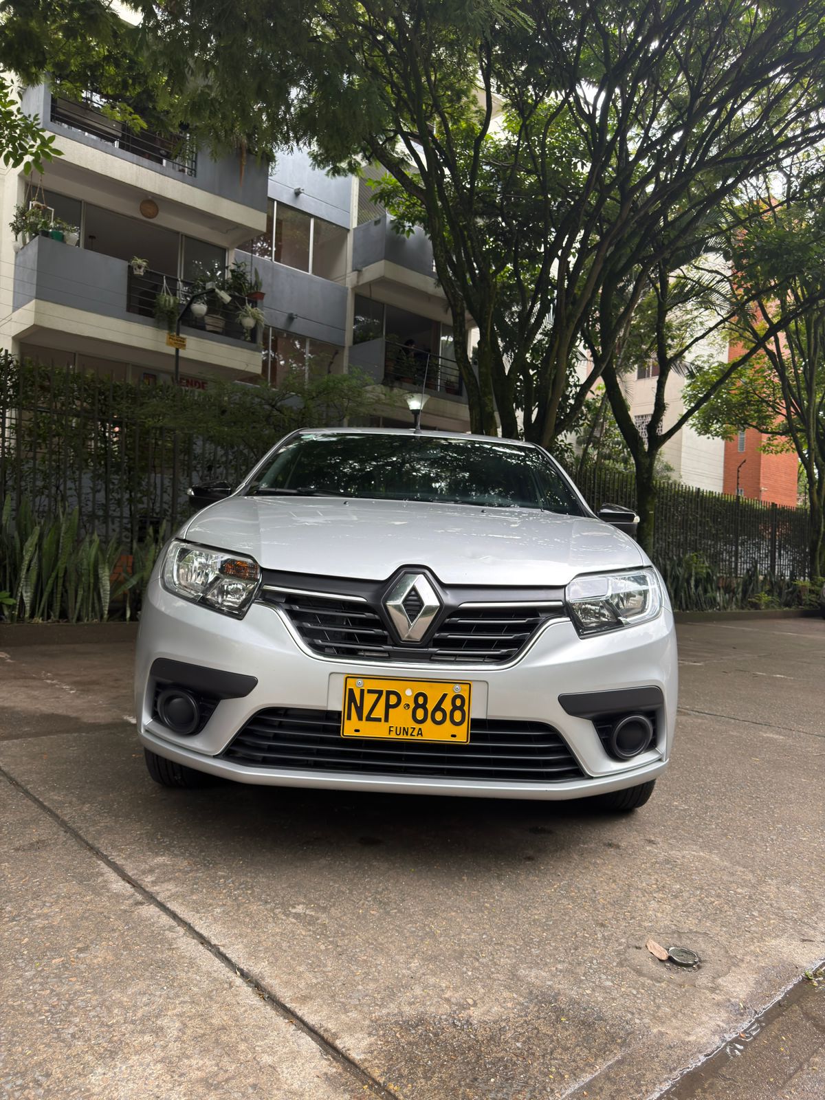 RENAULT LOGAN LIFE PH2