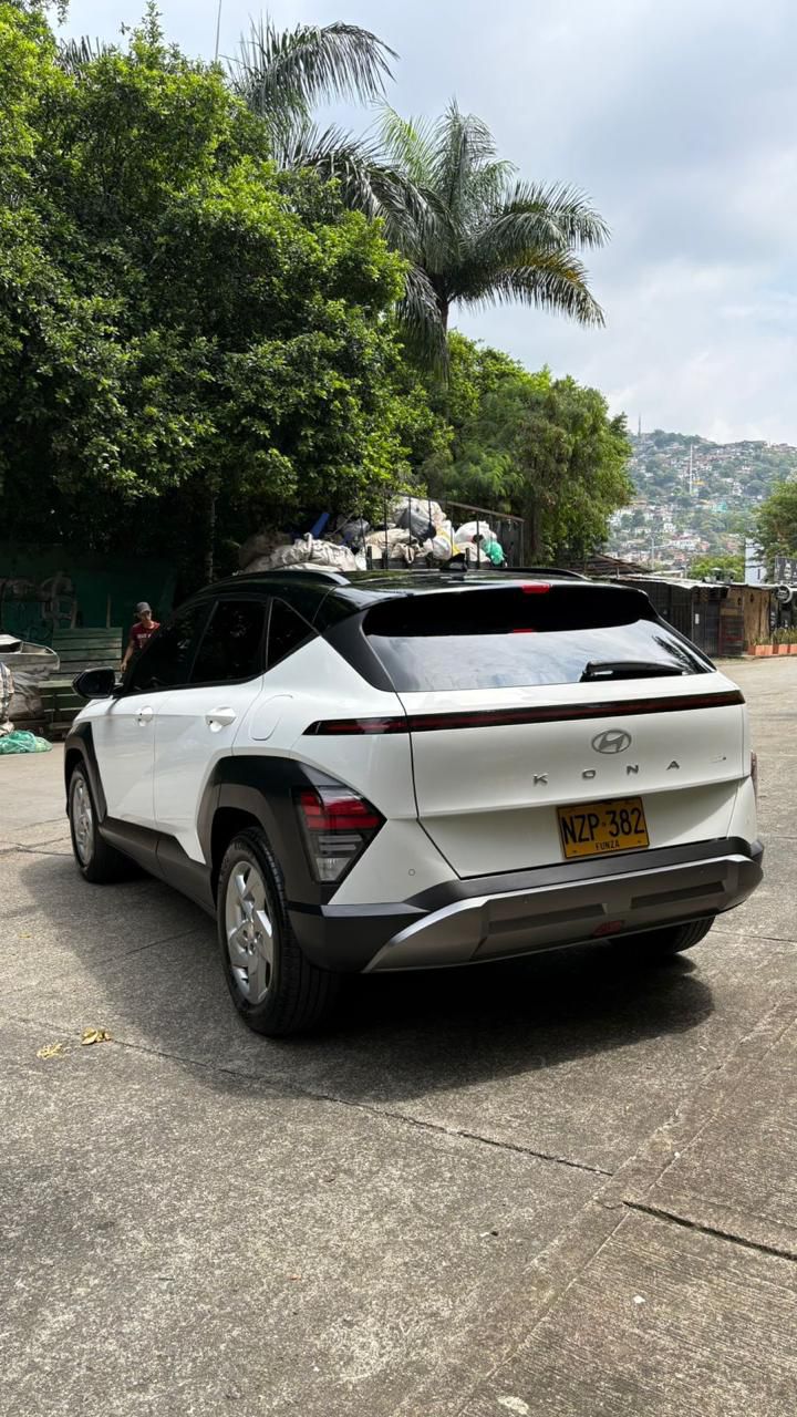 HYUNDAI KONA ICE PREMIUM