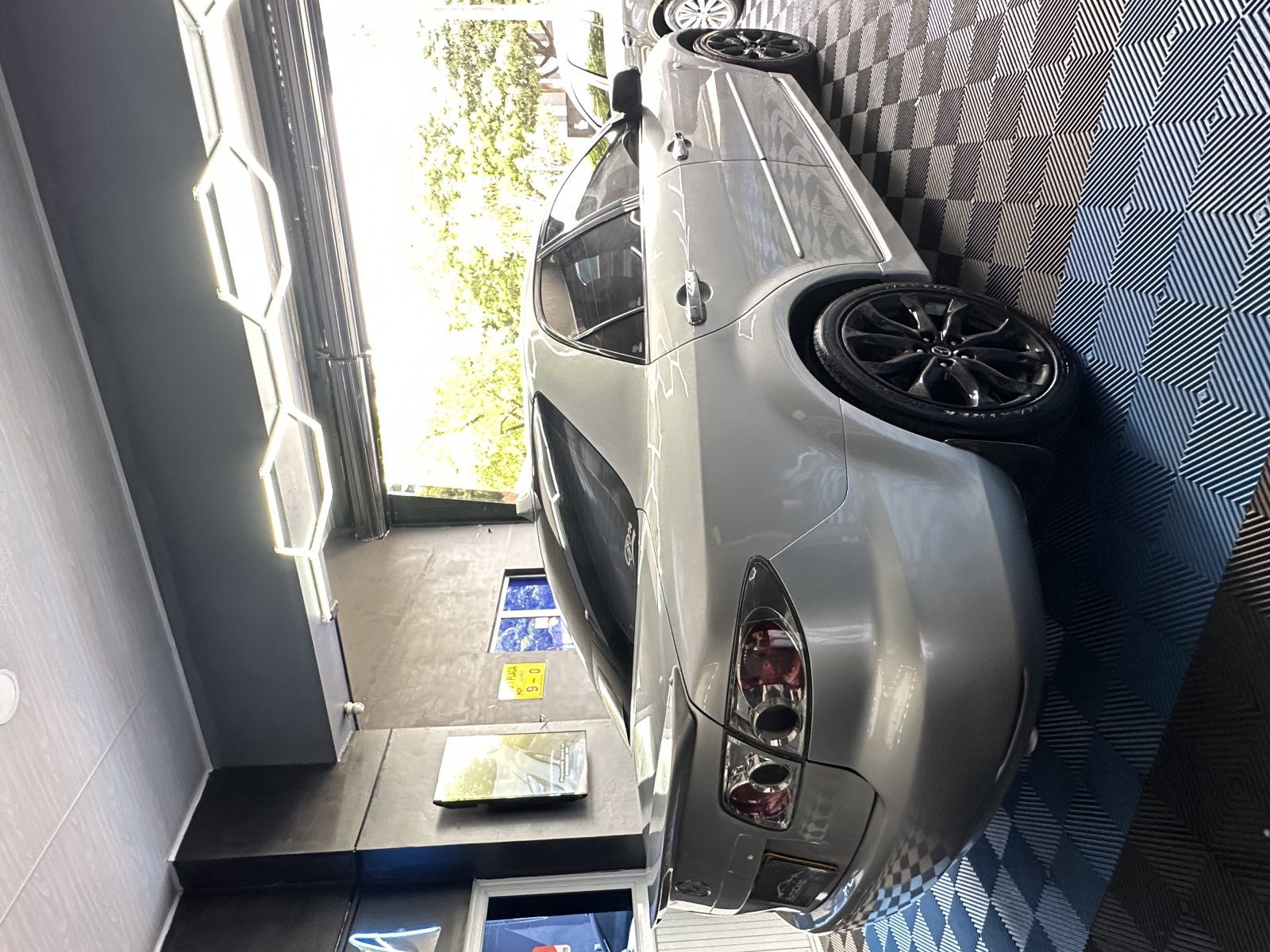 miniatura
