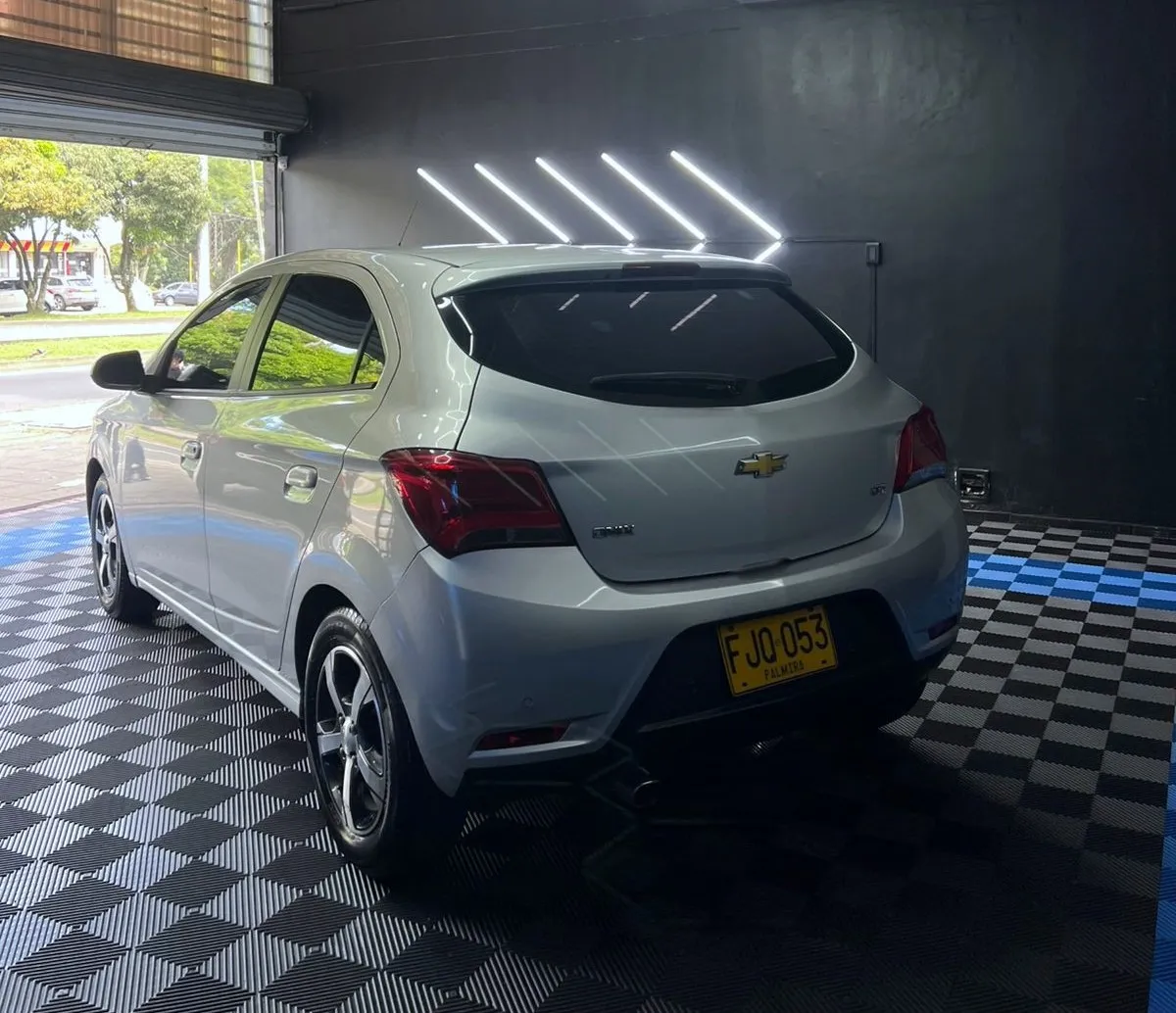 CHEVROLET ONIX LTZ