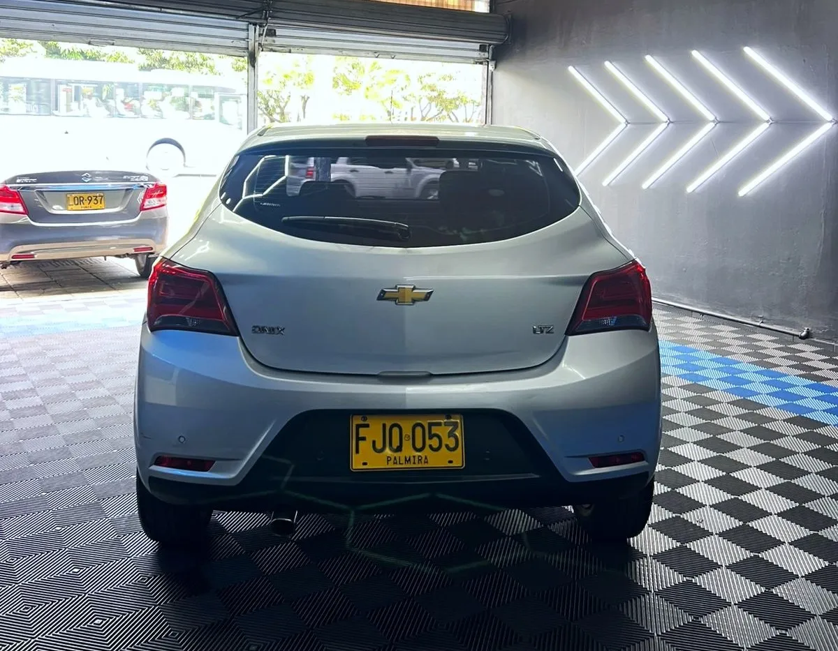 CHEVROLET ONIX LTZ