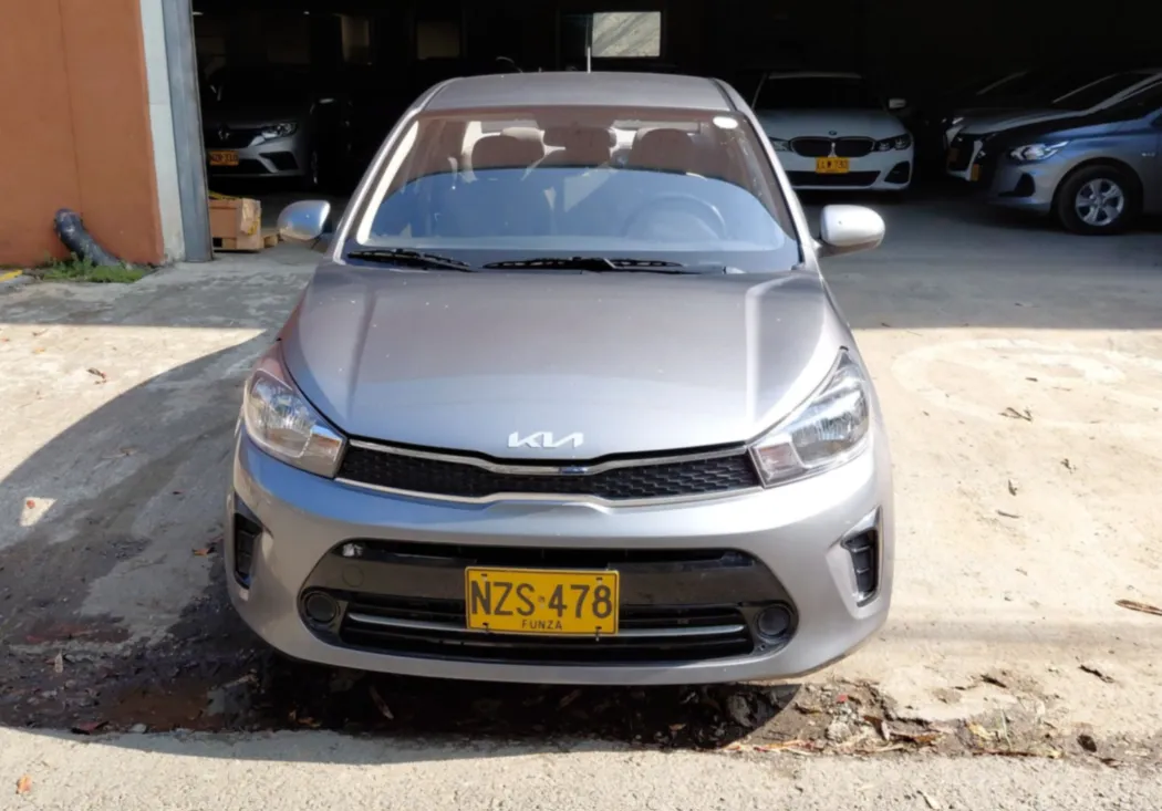 KIA SOLUTO EMOTION 