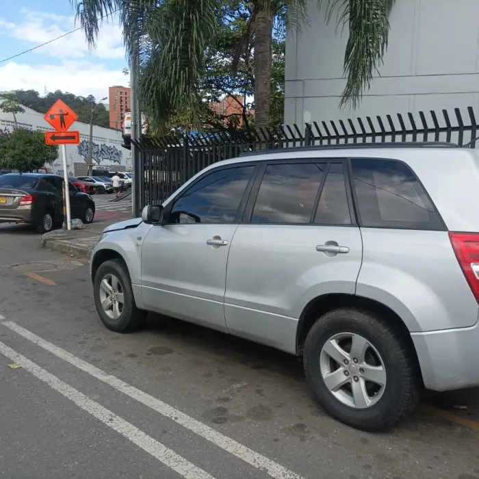 SUZUKI GRAND VITARA