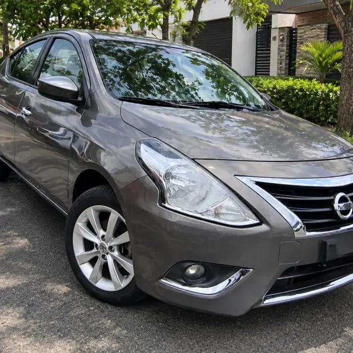 NISSAN VERSA
